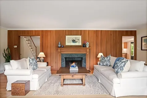 2080 Norfork Road Northfield IL 60093