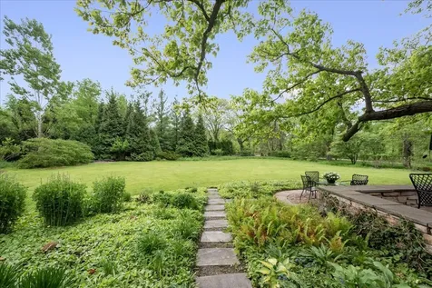 2080 Norfork Road Northfield IL 60093