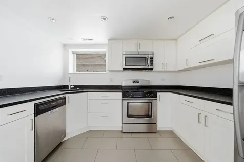 1225 West Newport Street Chicago IL 60657