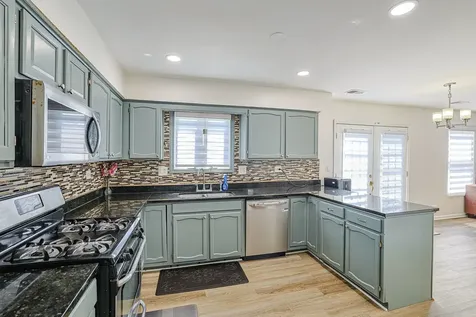 1861 Seneca Drive Hanover Park IL 60133