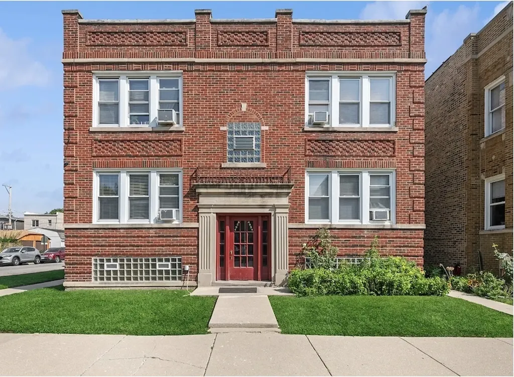 4954 West Patterson Avenue Chicago IL 60641