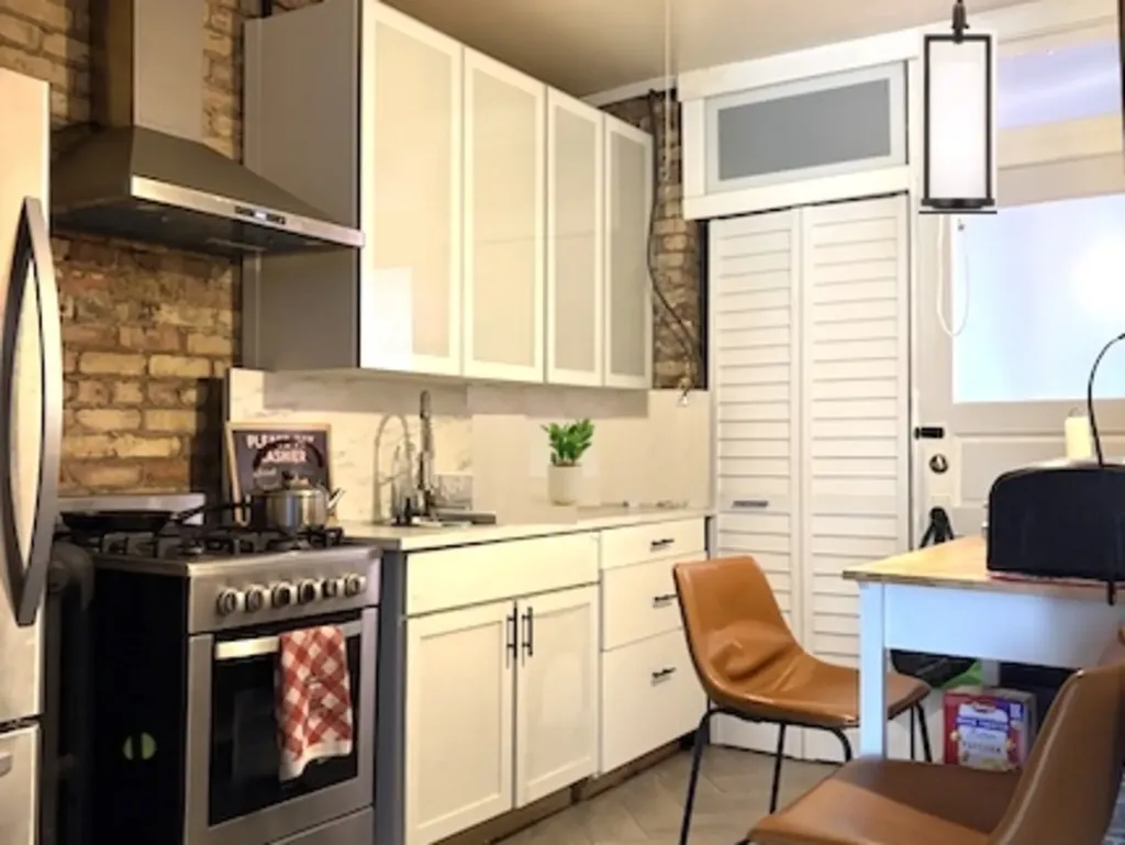 4954 West Patterson Avenue Chicago IL 60641