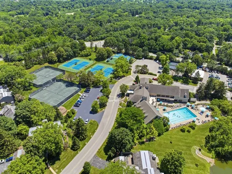 423 Deer Trail Hill Trail Lake Barrington IL 60010