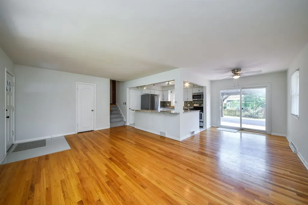 36 Robin Hill Drive Naperville IL 60540