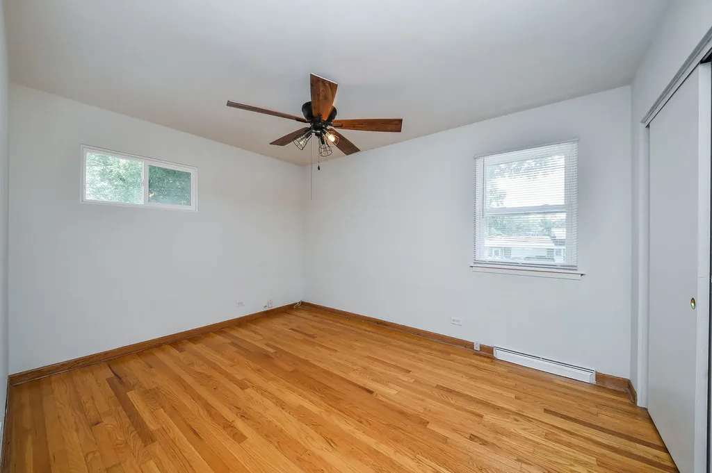 36 Robin Hill Drive Naperville IL 60540