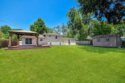 36 Robin Hill Drive Naperville IL 60540