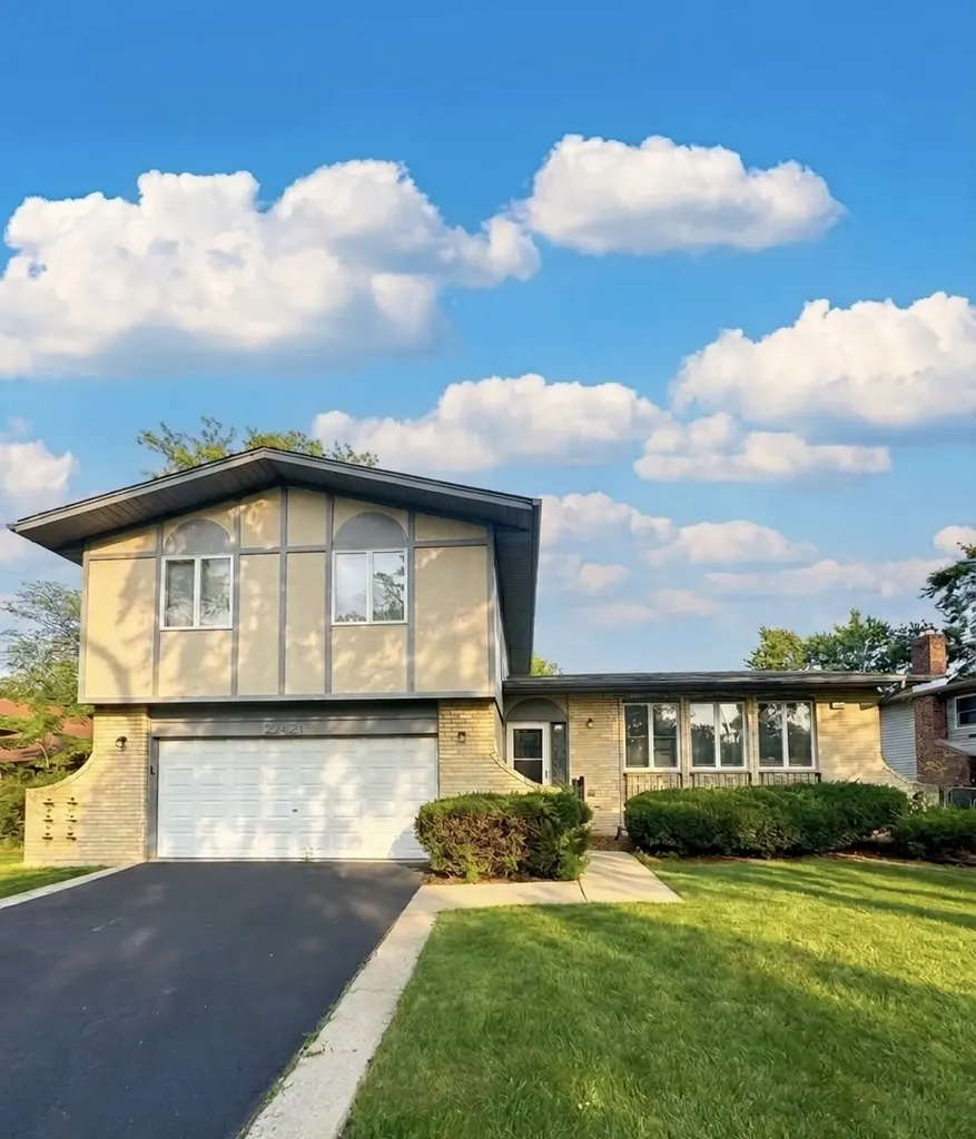 22421 Arquilla Drive Richton Park IL 60471