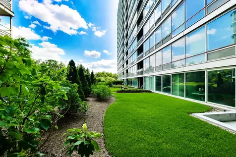 9655 Woods Drive Skokie IL 60077