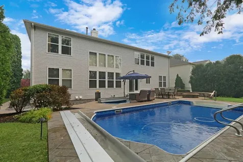 18815 Wildflower Way Lake Villa IL 60046