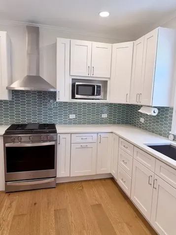 124 East Sunnyside Avenue Libertyville IL 60048