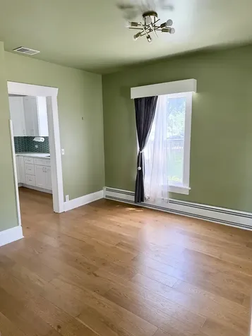 124 East Sunnyside Avenue Libertyville IL 60048