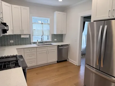 124 East Sunnyside Avenue Libertyville IL 60048