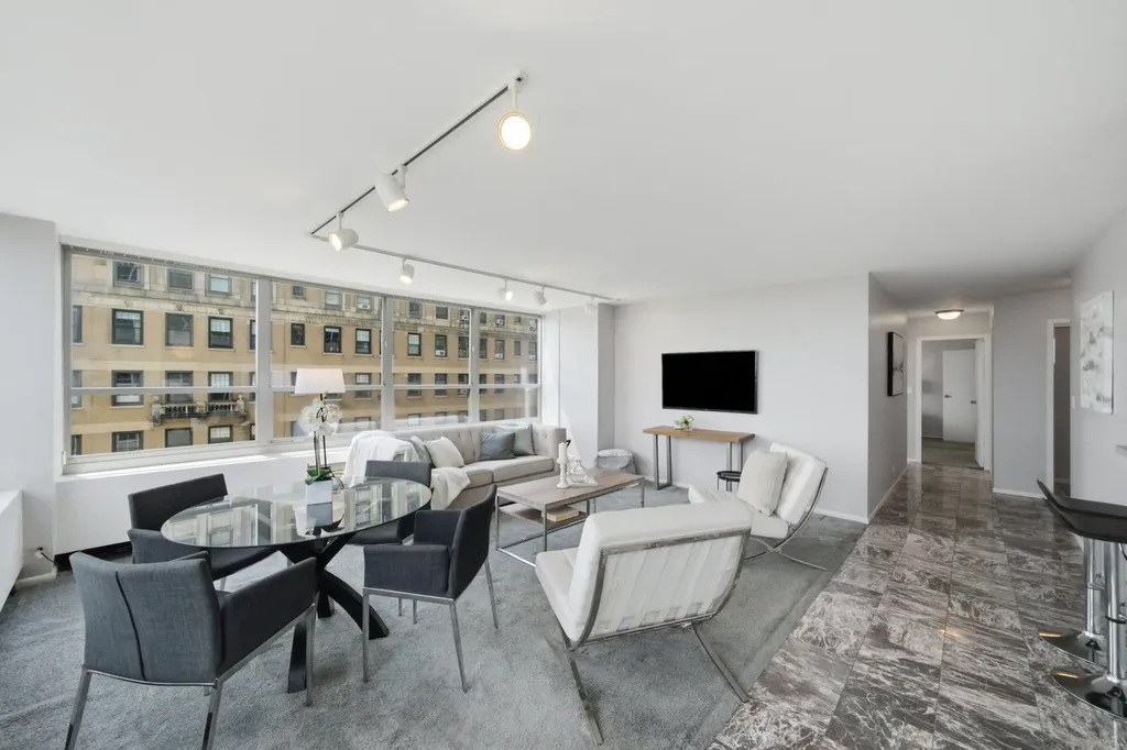 3550 North Lake Shore Drive Chicago IL 60657