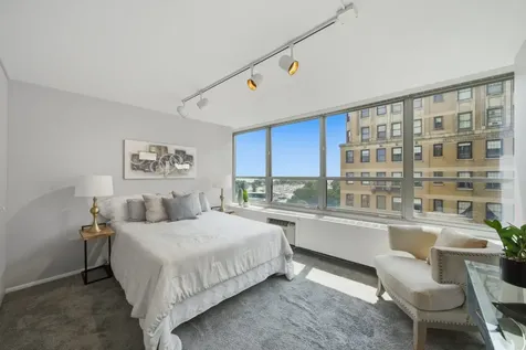 3550 North Lake Shore Drive Chicago IL 60657