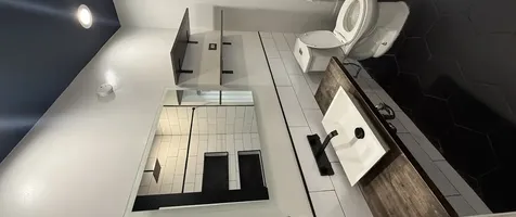 3825 West Roscoe Street Chicago IL 60618