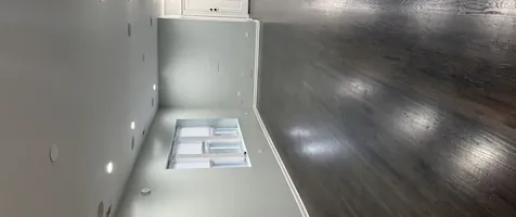 3825 West Roscoe Street Chicago IL 60618