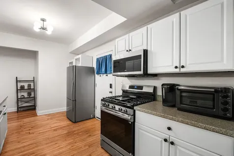 4727 North Paulina Street Chicago IL 60640