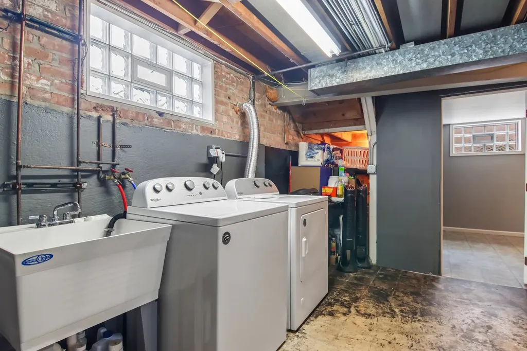 8525 South Keeler Avenue Chicago IL 60652