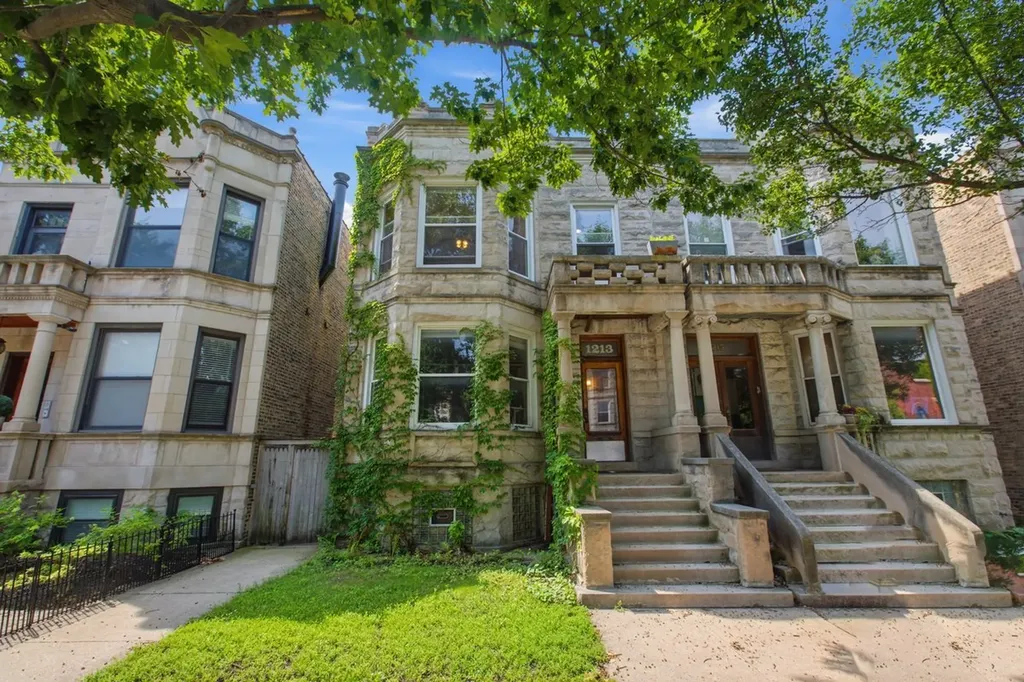 1213 West Addison Street Chicago IL 60613