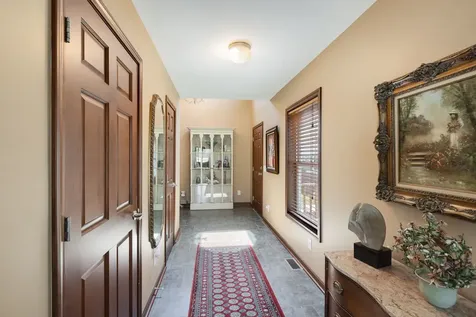 2019 North Woodlawn Park Avenue Mchenry IL 60051