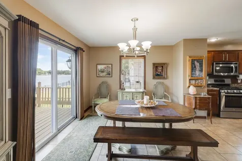 2019 North Woodlawn Park Avenue Mchenry IL 60051