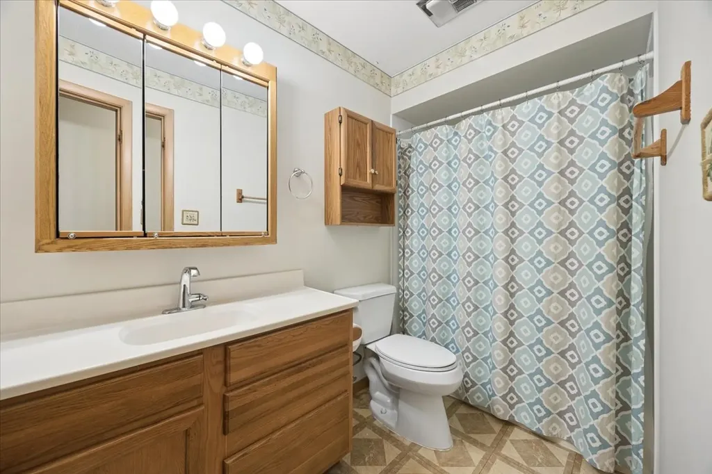 613 65TH Street Downers Grove IL 60516