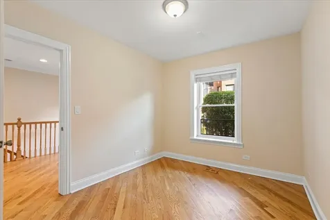 4014 North Central Park Avenue Chicago IL 60618