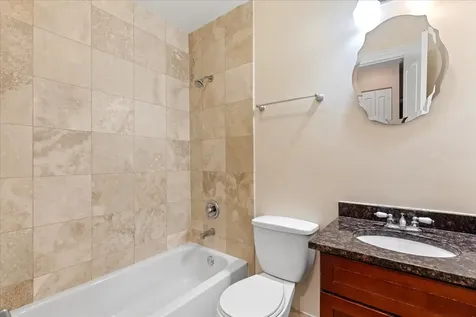 4014 North Central Park Avenue Chicago IL 60618
