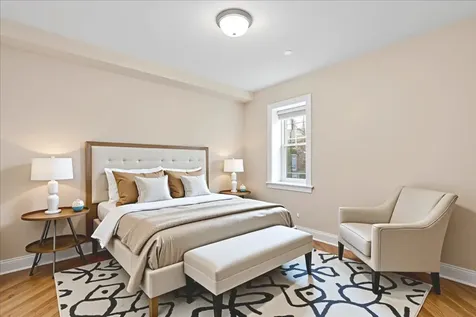 4014 North Central Park Avenue Chicago IL 60618