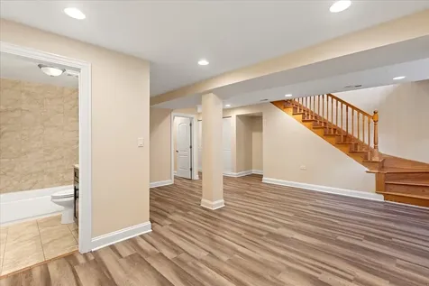 4014 North Central Park Avenue Chicago IL 60618