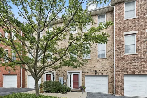 1661 Church Street Evanston IL 60201
