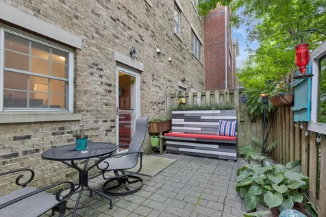 1661 Church Street Evanston IL 60201