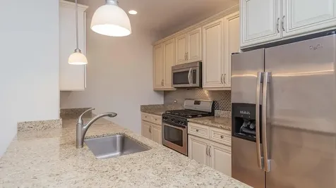 2352 West Byron Street Chicago IL 60618
