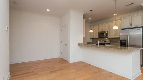 2352 West Byron Street Chicago IL 60618