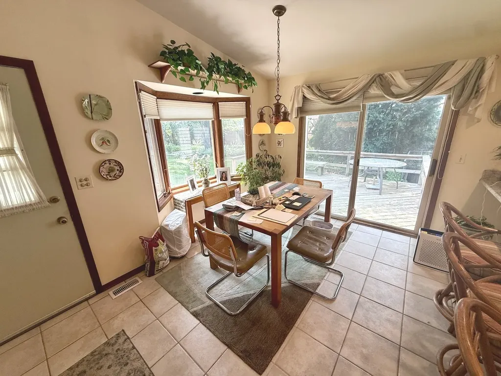 127 East Traube Avenue Westmont IL 60559