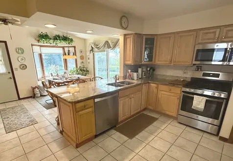 127 East Traube Avenue Westmont IL 60559