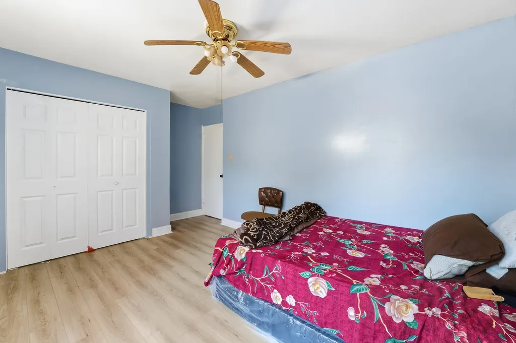2507 West Coyle Avenue Chicago IL 60645