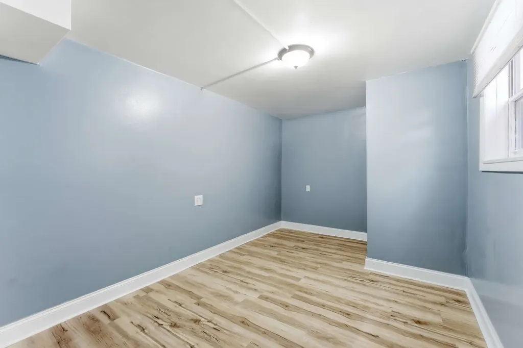 2507 West Coyle Avenue Chicago IL 60645