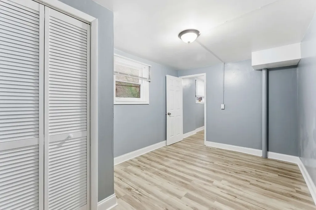 2507 West Coyle Avenue Chicago IL 60645
