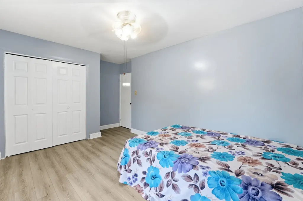 2507 West Coyle Avenue Chicago IL 60645