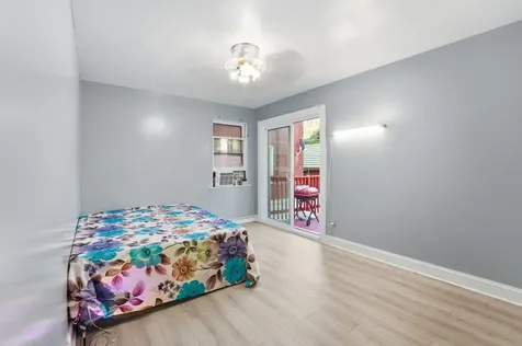 2507 West Coyle Avenue Chicago IL 60645