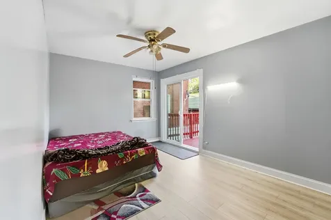 2507 West Coyle Avenue Chicago IL 60645