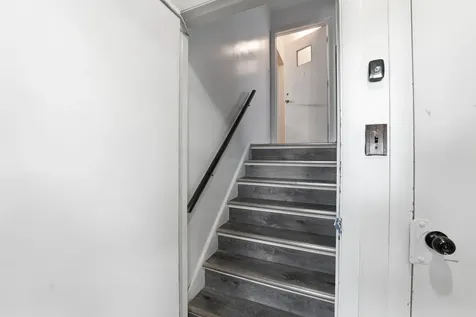 2507 West Coyle Avenue Chicago IL 60645