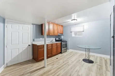 2507 West Coyle Avenue Chicago IL 60645