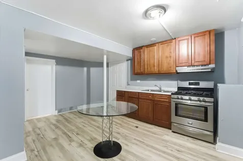 2507 West Coyle Avenue Chicago IL 60645