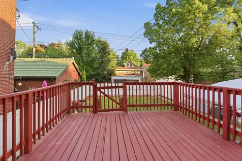 2507 West Coyle Avenue Chicago IL 60645