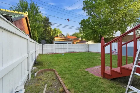 2507 West Coyle Avenue Chicago IL 60645