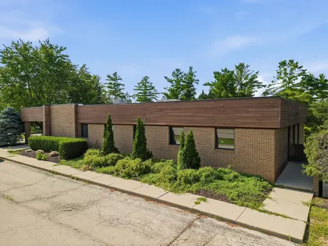 635 East Lincolnway Road Morrison IL 61270