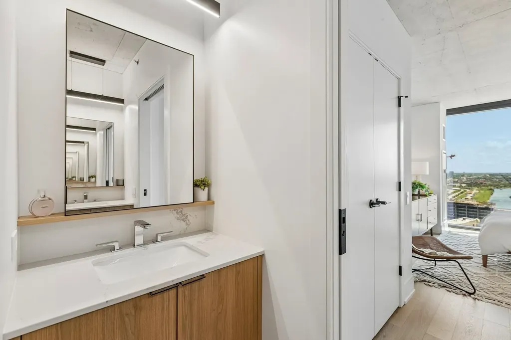 234 West Polk Street Chicago IL 60605