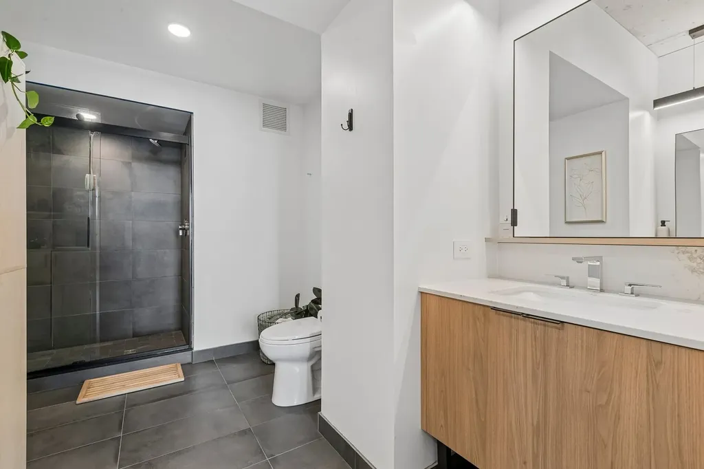 234 West Polk Street Chicago IL 60605
